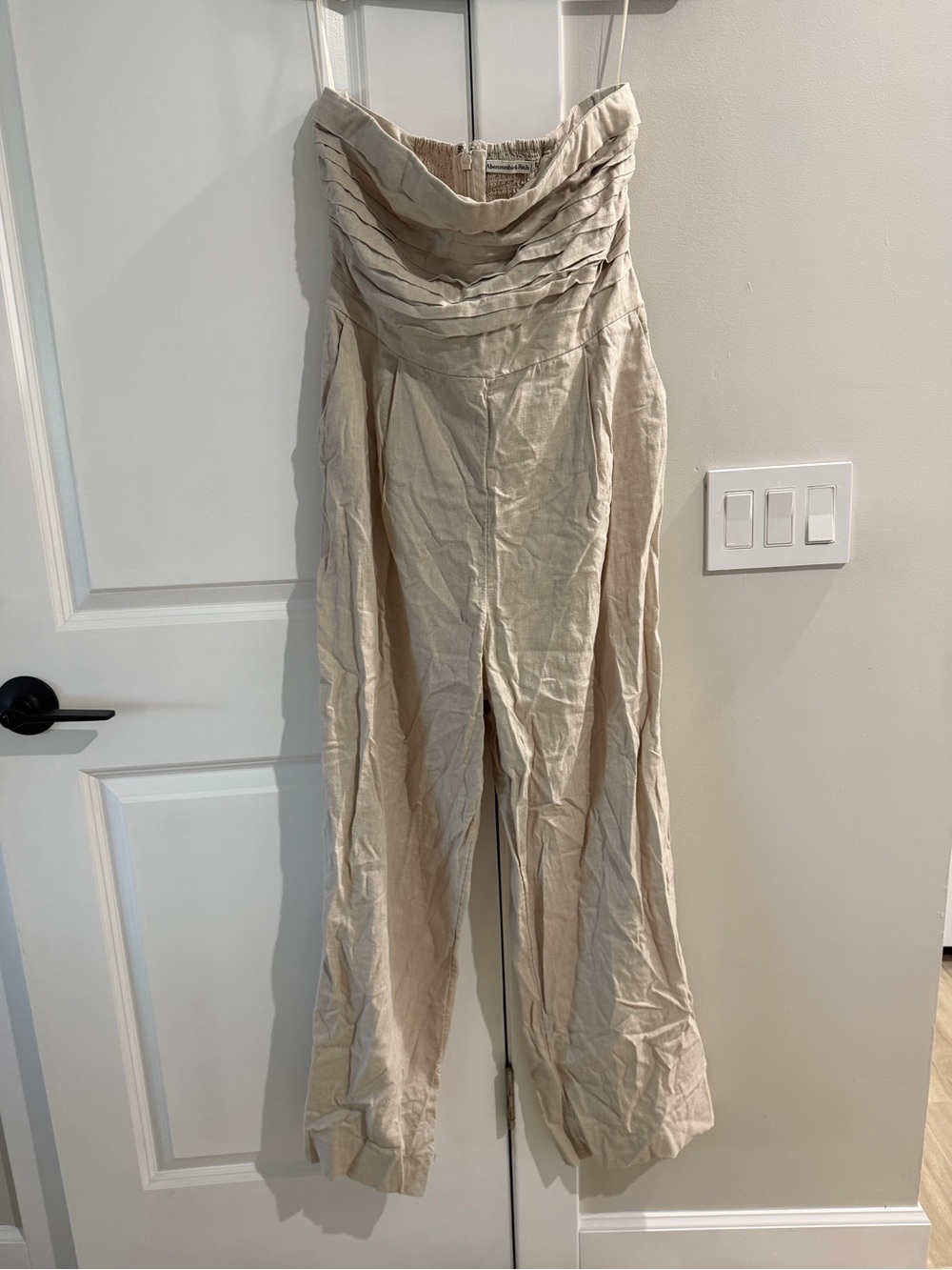 Abercrombie size L Beige Strapless Wide-Leg Jumpsuit